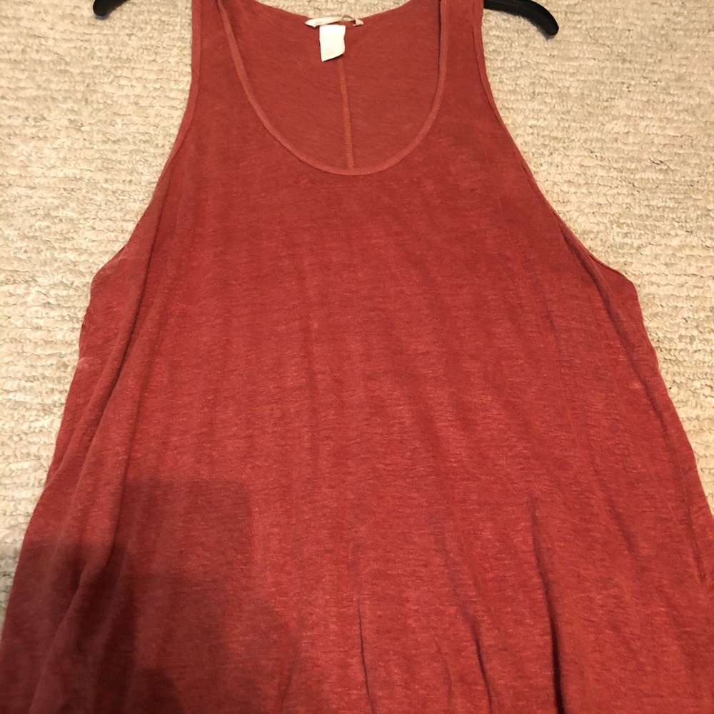 Rustic colored tank